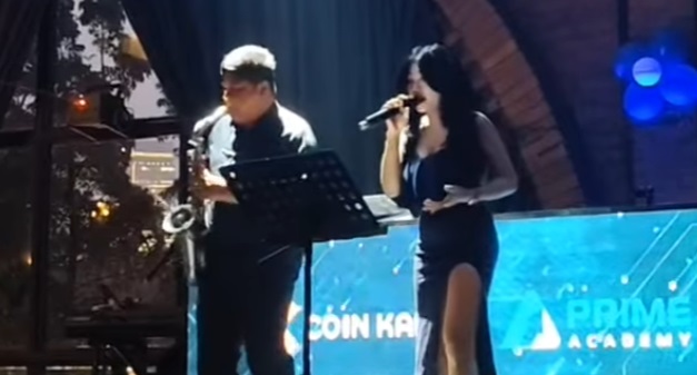 Sewa Organ Tunggal Elegan Saxophone di Brotherhood Jaksel