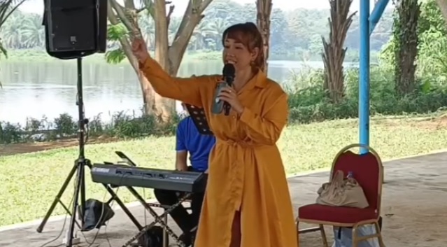 Sewa Organ Tunggal MC Acara Gathering Waterboom