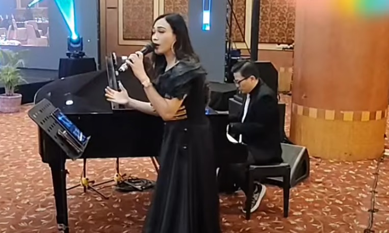 Sewa Pianis dan Penyanyi Acara Dinner di Jakarta