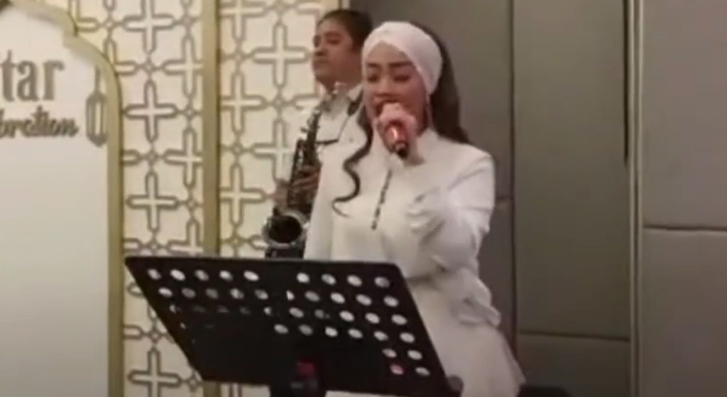 Paket Entertainment Bukber Organ Tunggal Saxophone