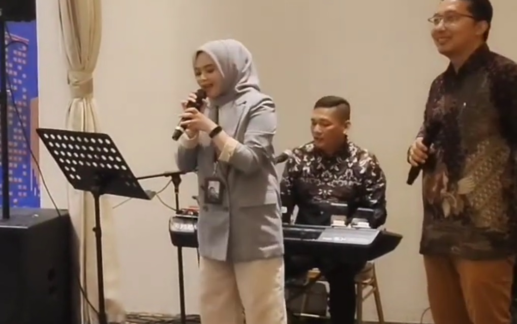 Sewa Organ Tunggal Profesional Tanpa Penyanyi Aroem Resto Jakarta